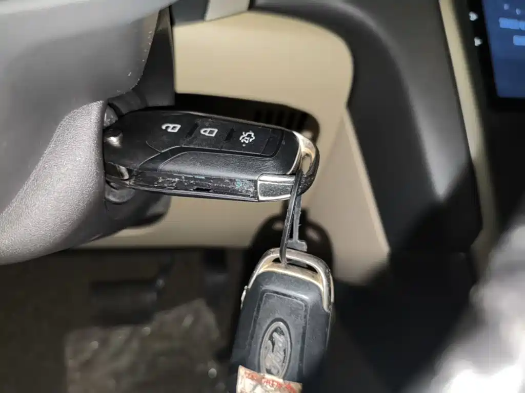 Ford Mondeo — миниатюра 9