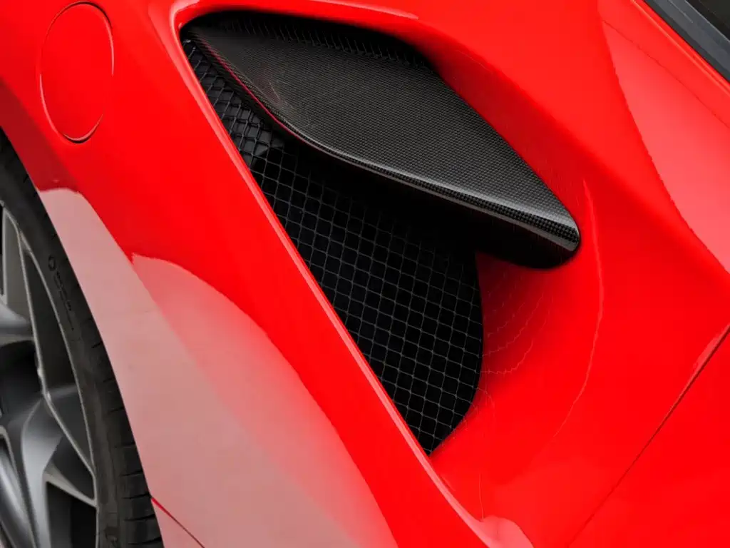 Ferrari F8 — миниатюра 9