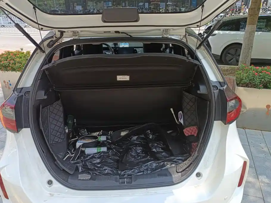 Honda Fit — миниатюра 4