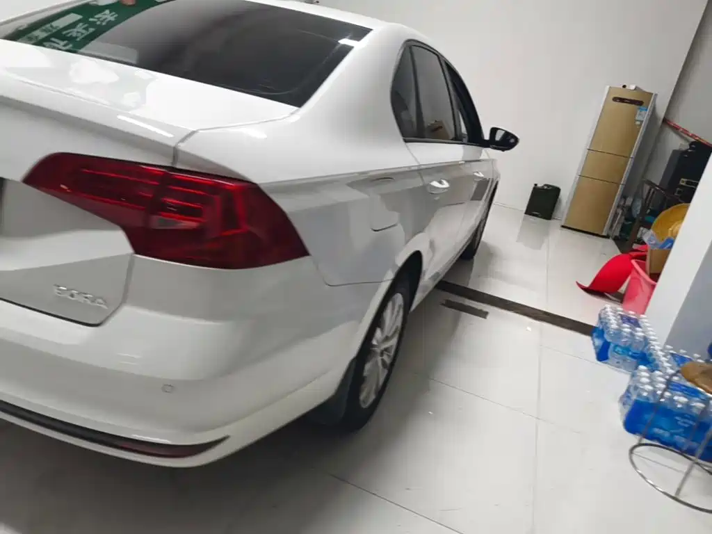 Volkswagen Bora — миниатюра 8