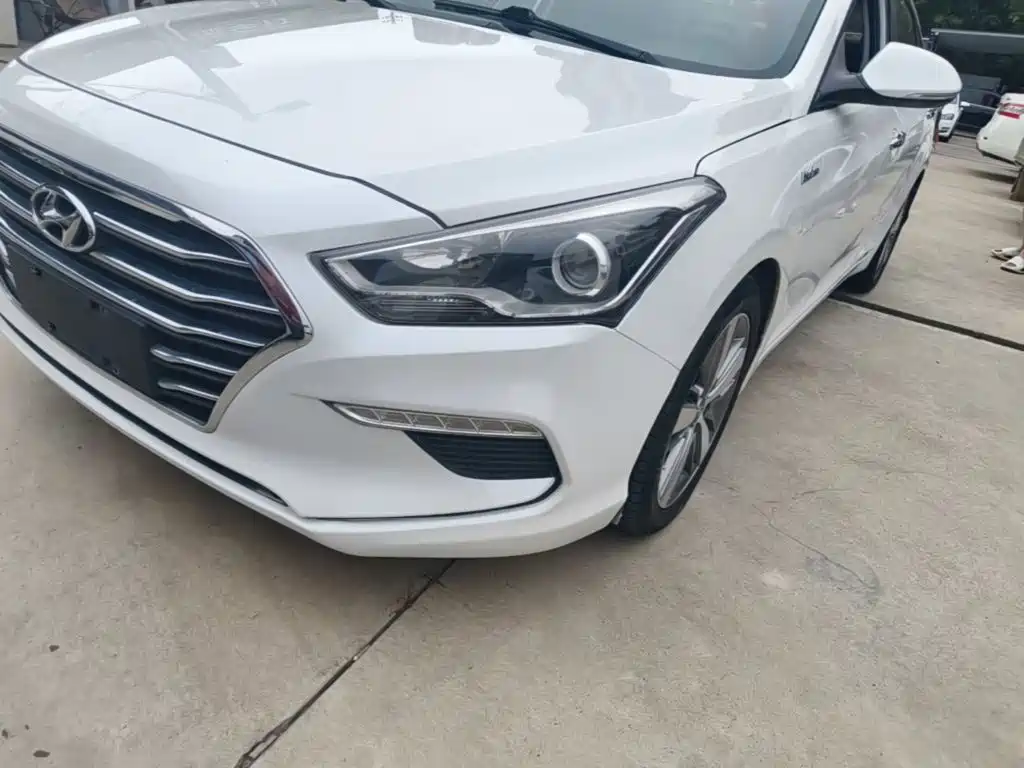 Hyundai Mistra — миниатюра 24