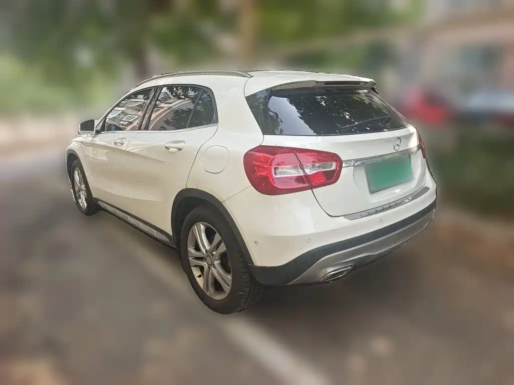 Mercedes-Benz GLA — миниатюра 5
