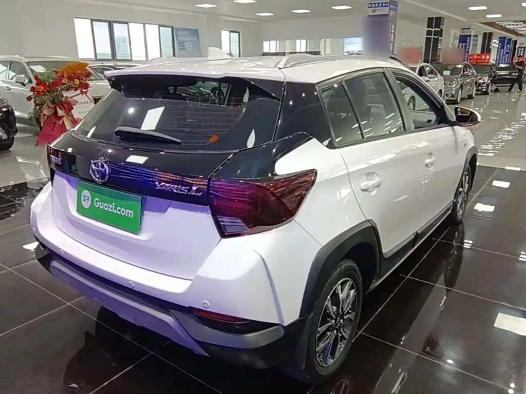 Toyota Yaris L — миниатюра 7