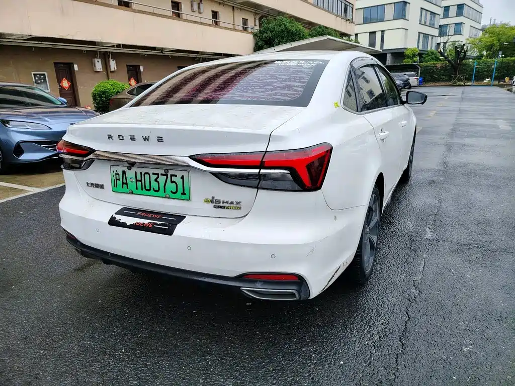 Roewe i6 MAX New Energy — миниатюра 8