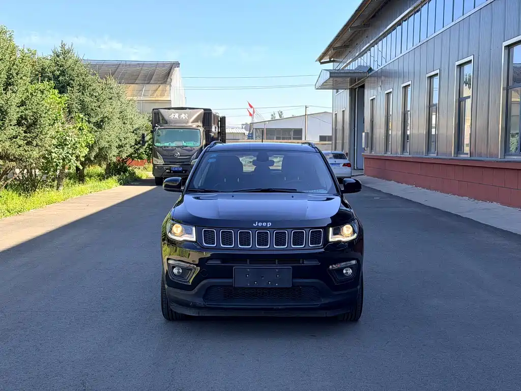 Jeep Compass — миниатюра 2