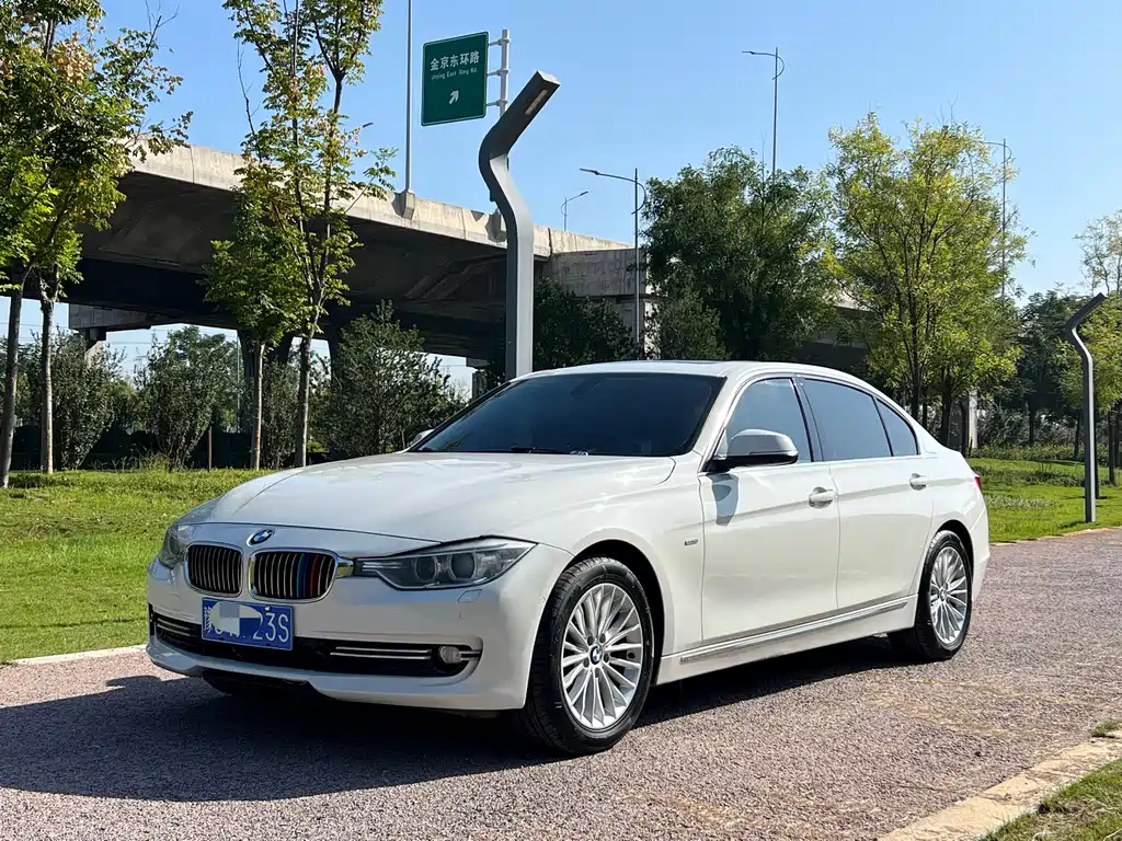 BMW 3 Series 2012