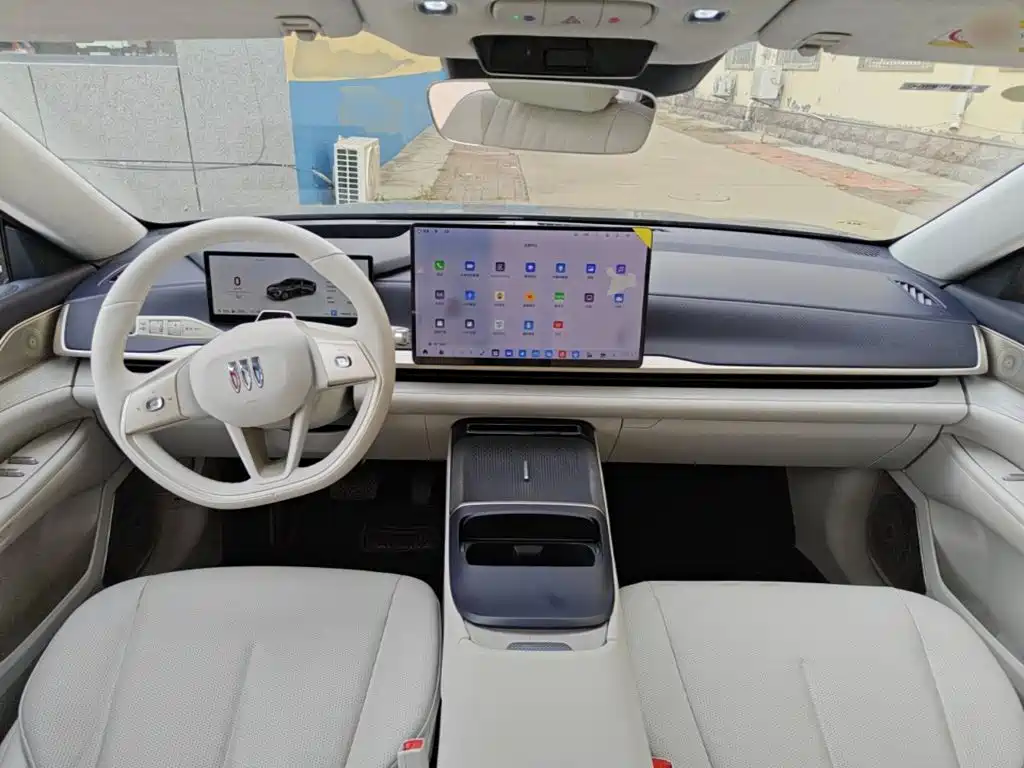 Buick Electra L7 — миниатюра 10