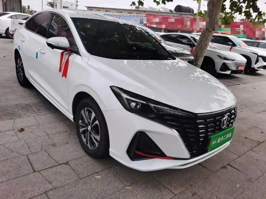 Changan Eado — миниатюра 4