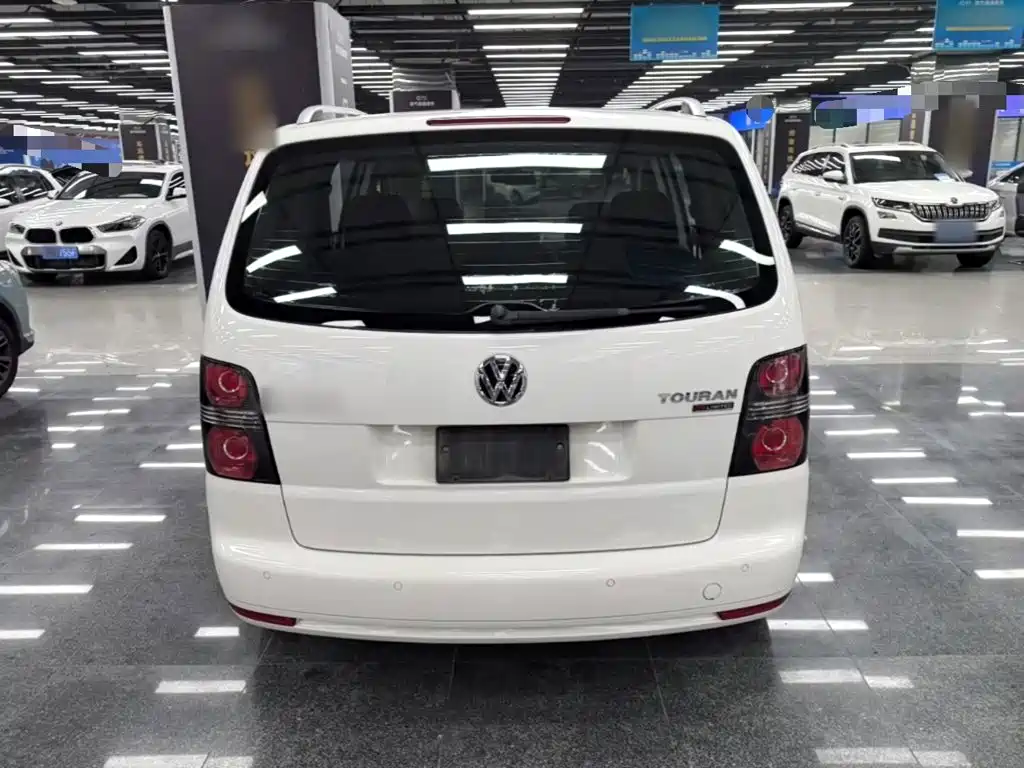 Volkswagen Touran — миниатюра 6