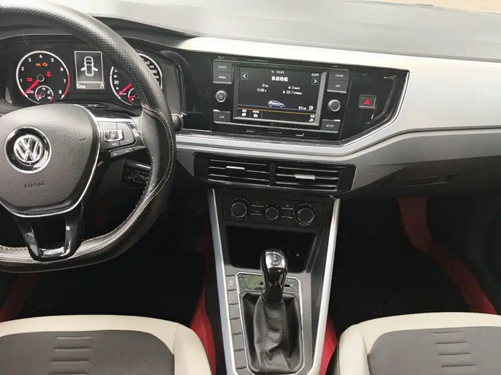 Volkswagen Polo — миниатюра 13