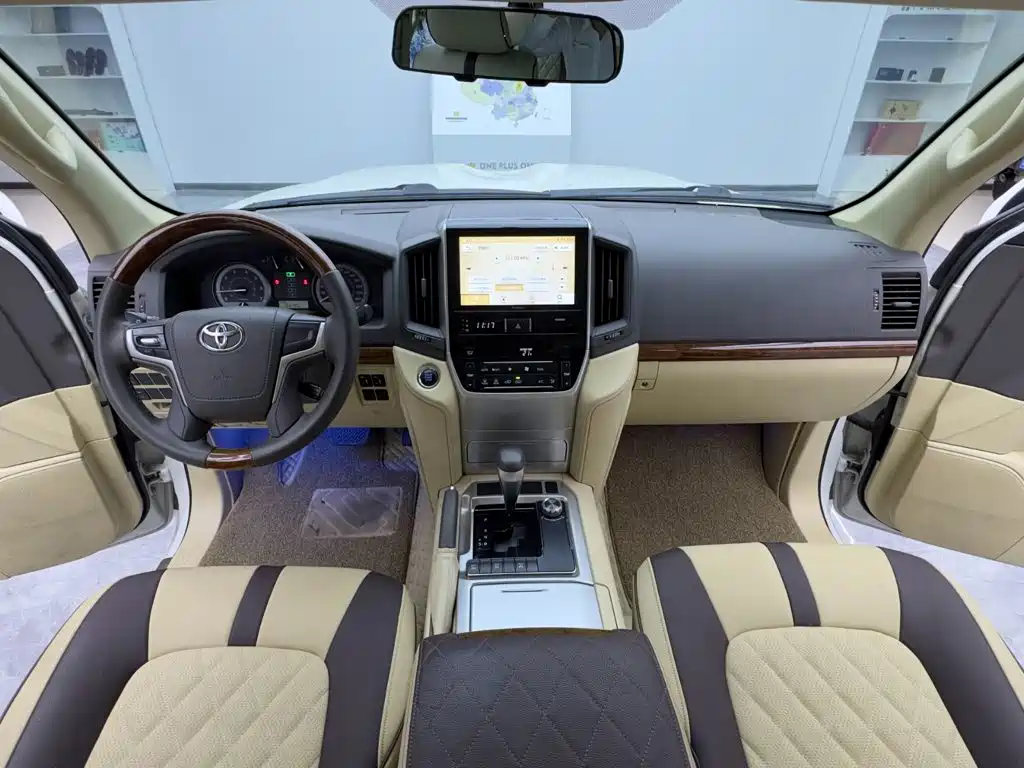 Toyota Land Cruiser — миниатюра 11