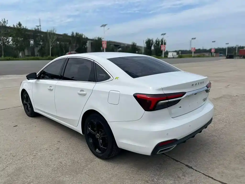 Roewe i6 MAX New Energy — миниатюра 7