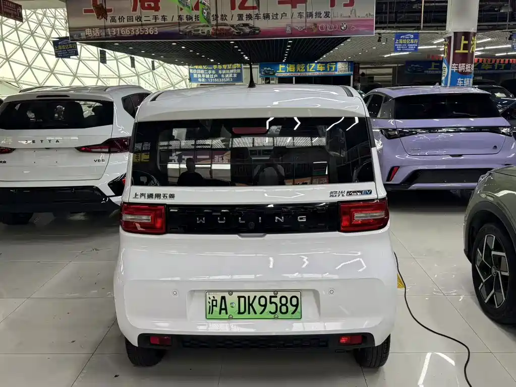 Wuling MINIEV — миниатюра 8