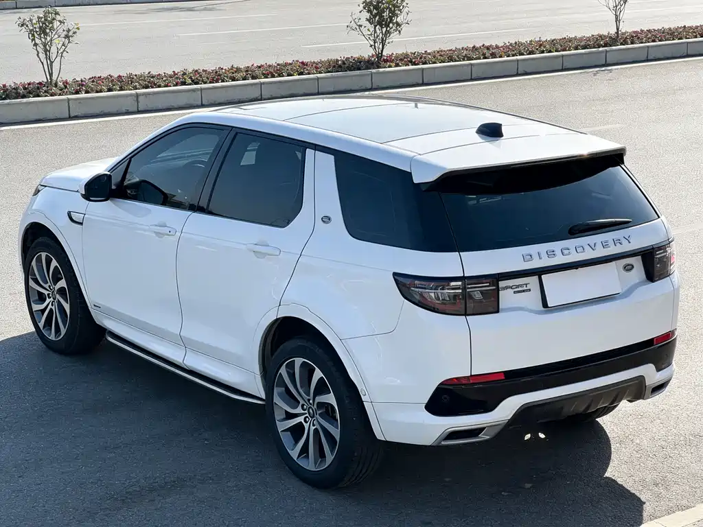 LAND ROVER DISCOVER SPORTS