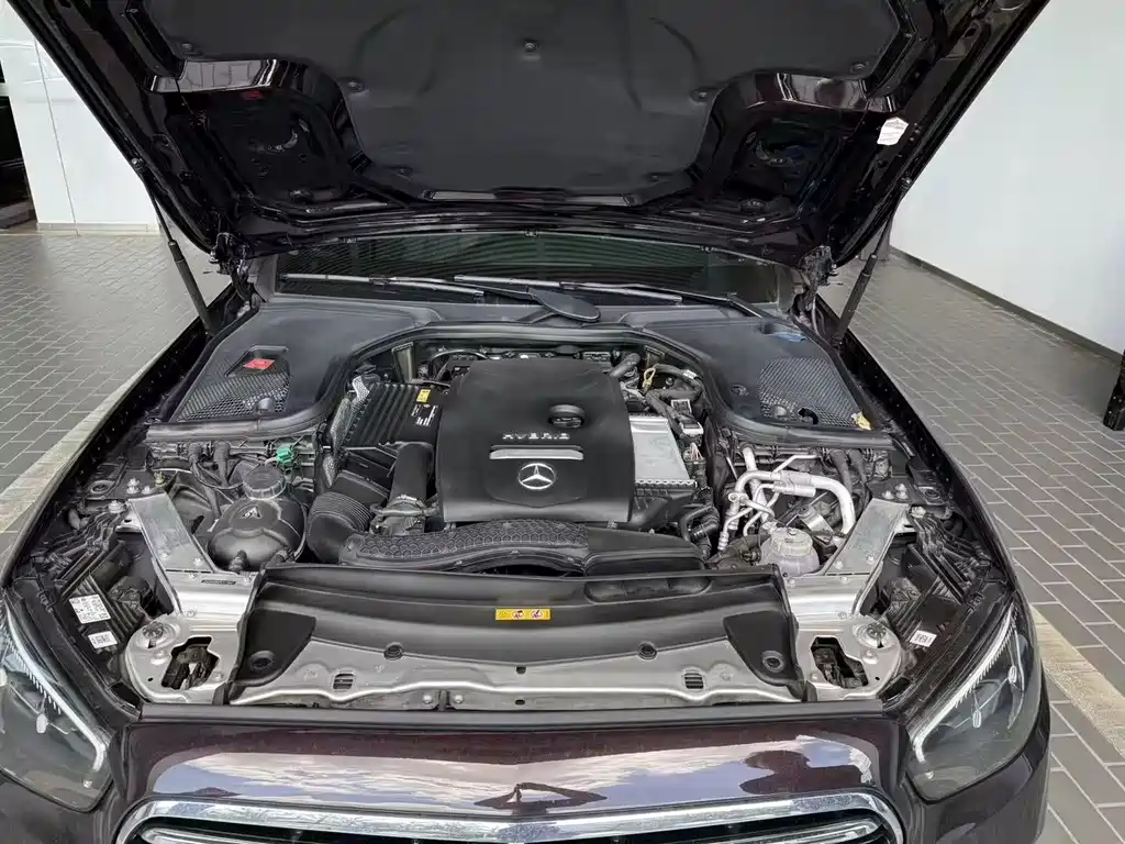 Mercedes-Benz E-Class New Energy — миниатюра 3