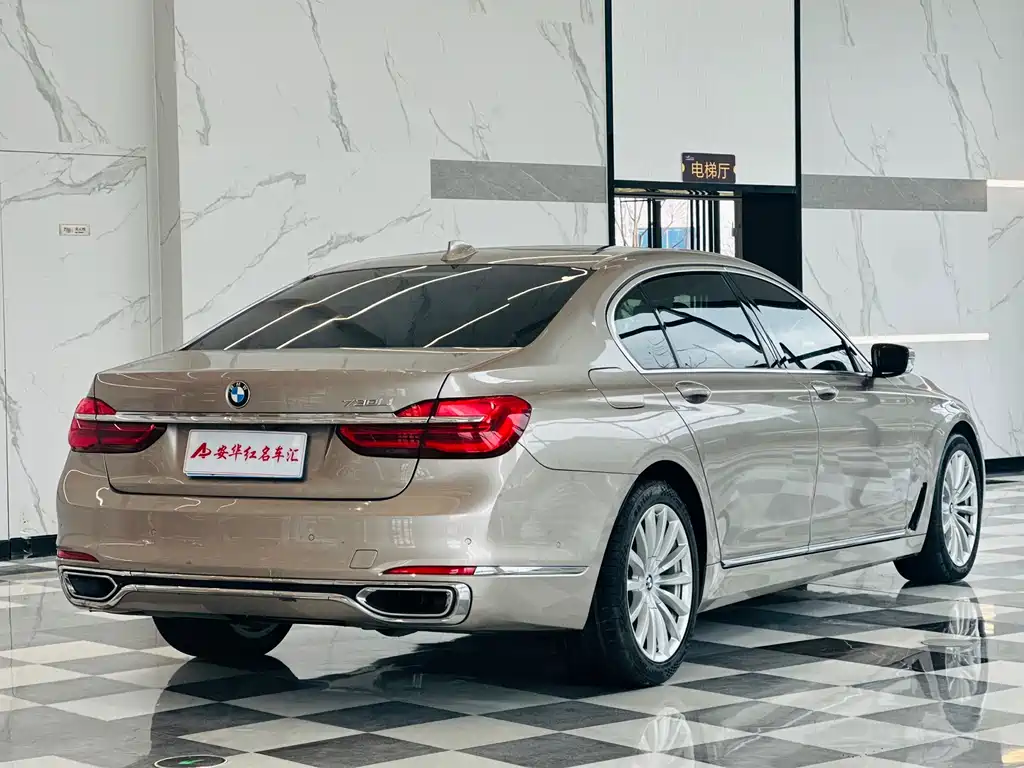 BMW 7 Series 7 2018 730Li Lead