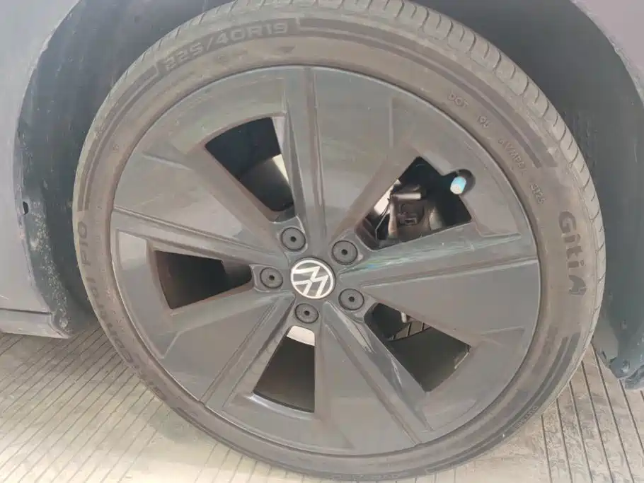 Volkswagen Lamando — миниатюра 6