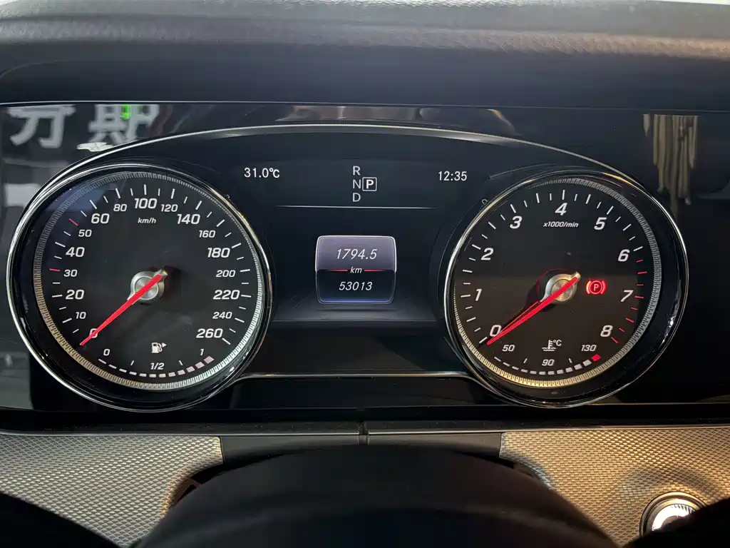 Mercedes-Benz E-Class — миниатюра 14