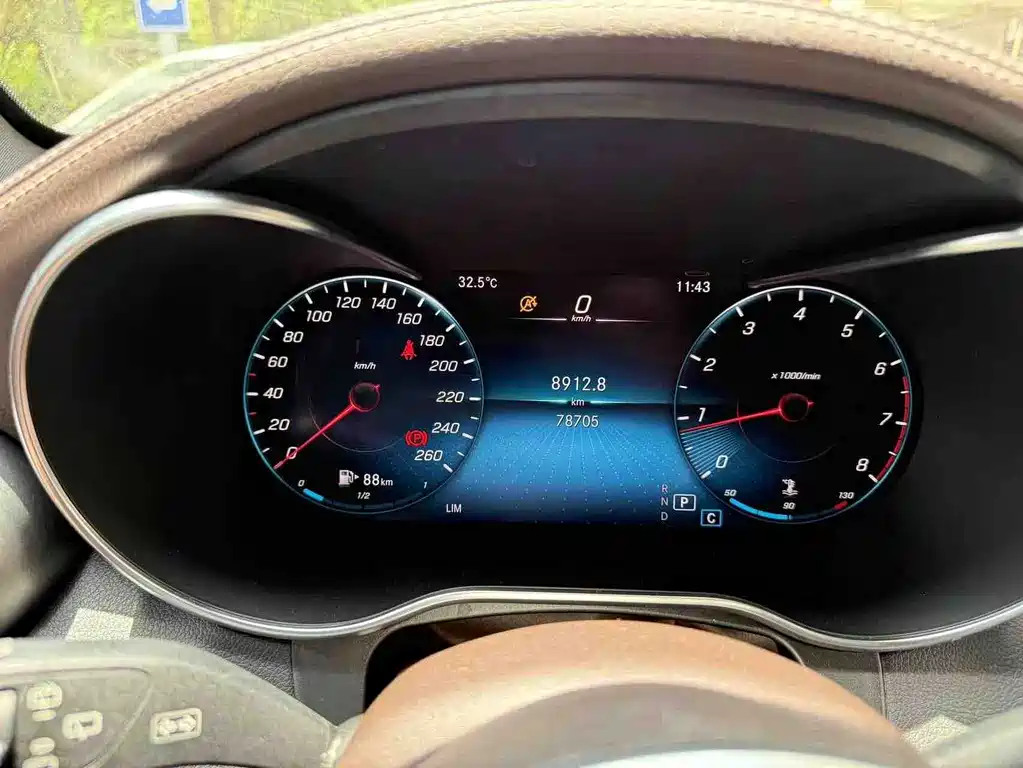 Mercedes-Benz GLC — миниатюра 10