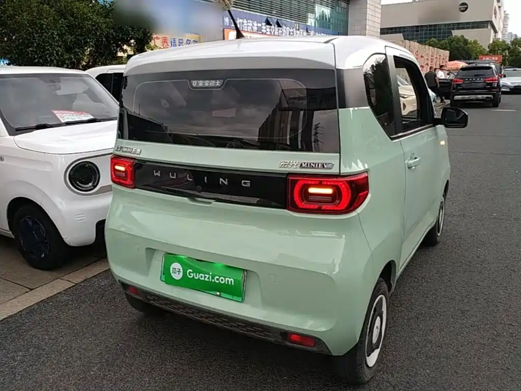 Wuling MINIEV — миниатюра 7