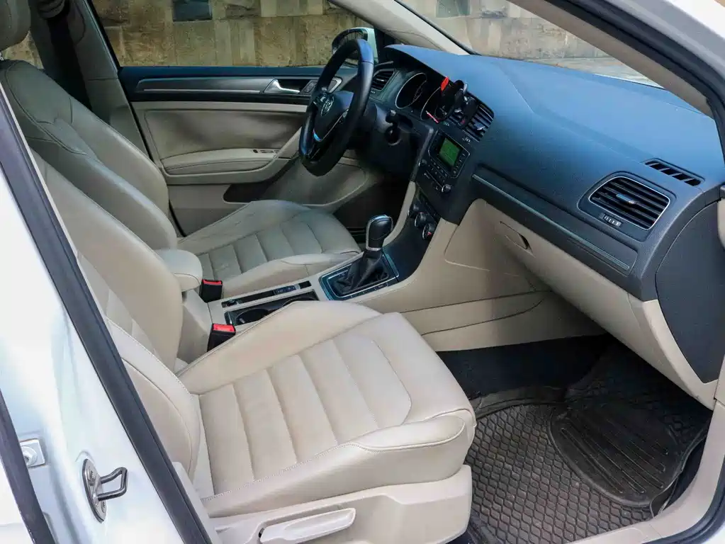 Volkswagen Golf — миниатюра 7