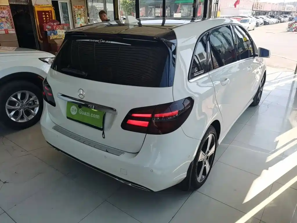 Mercedes-Benz B-Class — миниатюра 7