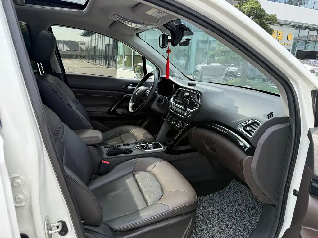 GAC TRUMPCHI GS4 NEW ENERGY