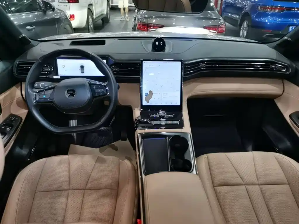 NIO ES8 — миниатюра 10