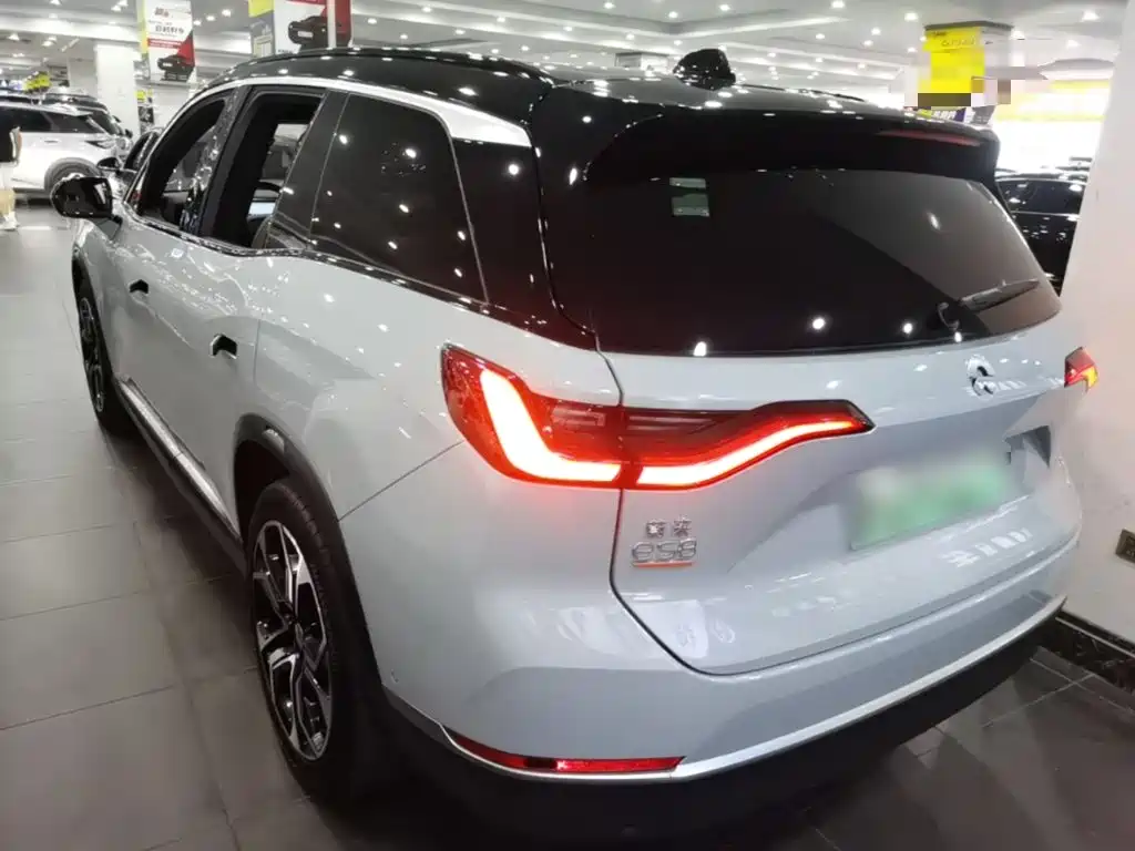 NIO ES8 — миниатюра 5