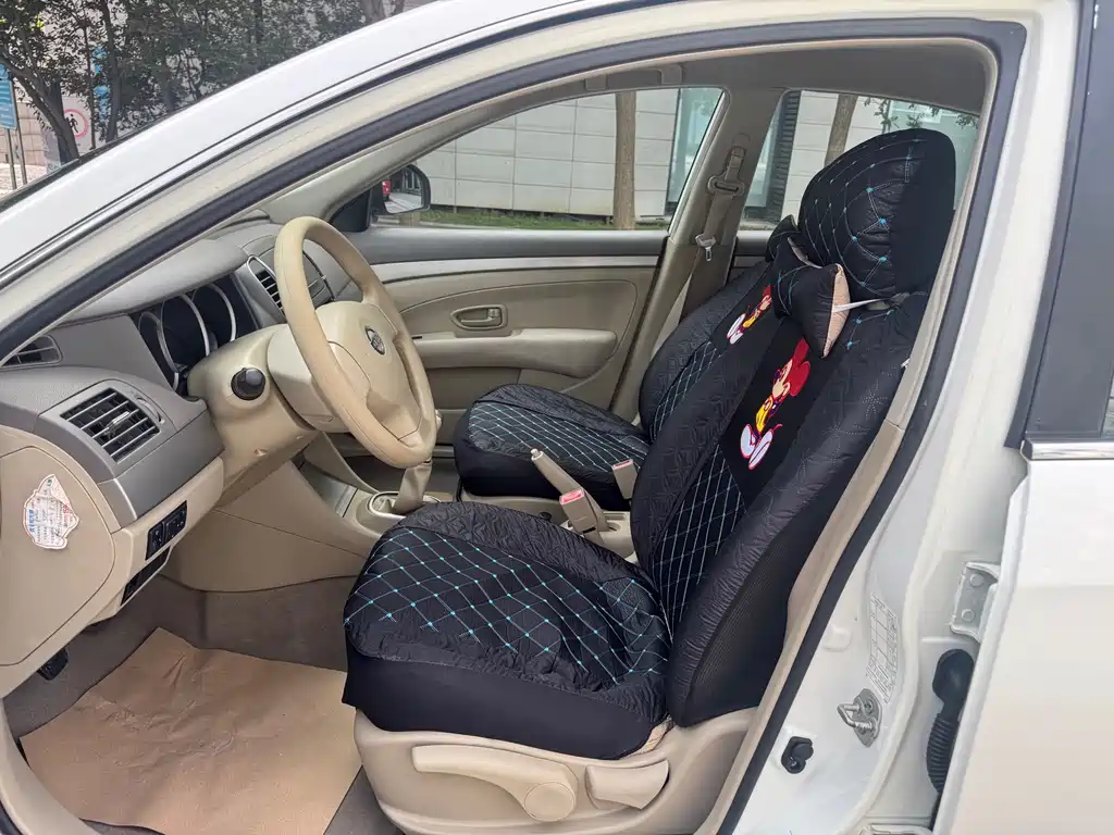 Nissan Sylphy — миниатюра 10