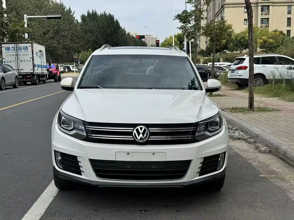 Volkswagen Tiguan — миниатюра 2