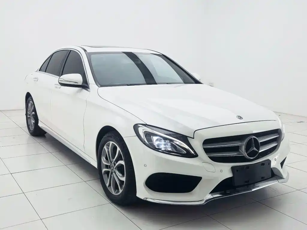 Mercedes-Benz C-Class — миниатюра 3