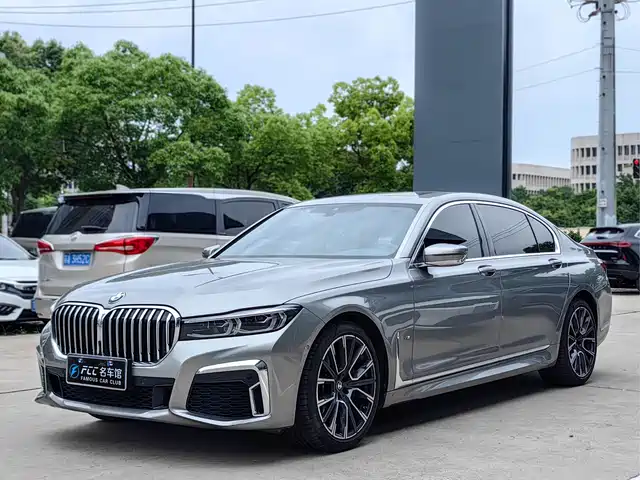 BMW 7 SERIES