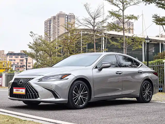 LEXUS ES 2022