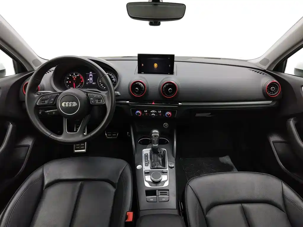 AUDI  A3