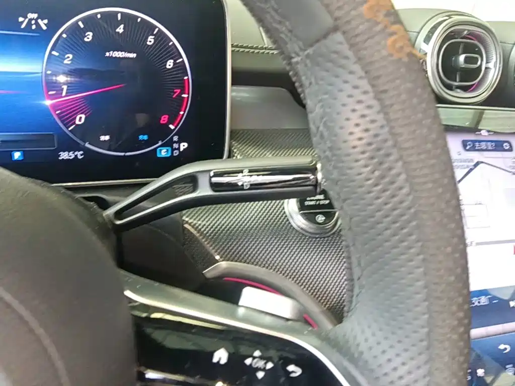 Mercedes-Benz C-Class — миниатюра 14