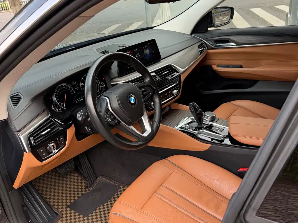 BMW 6 Series GT — миниатюра 6