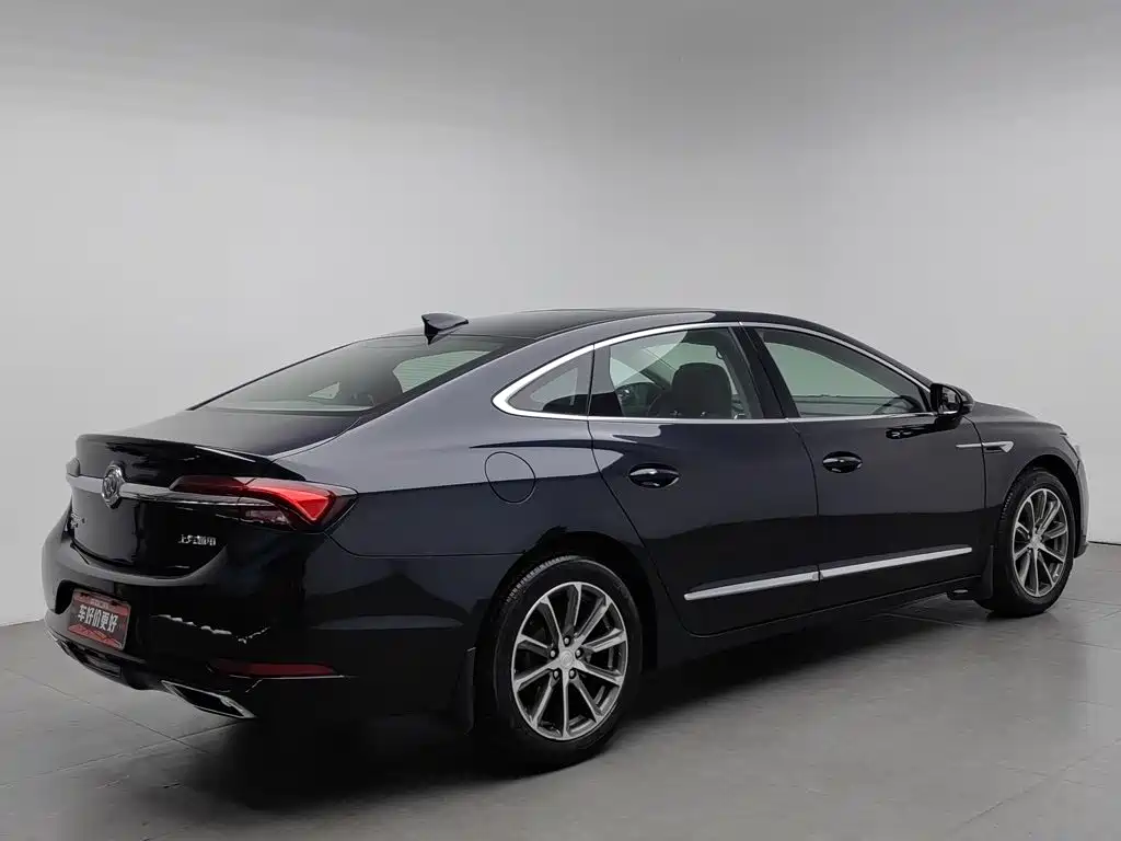 Buick LaCrosse — миниатюра 2