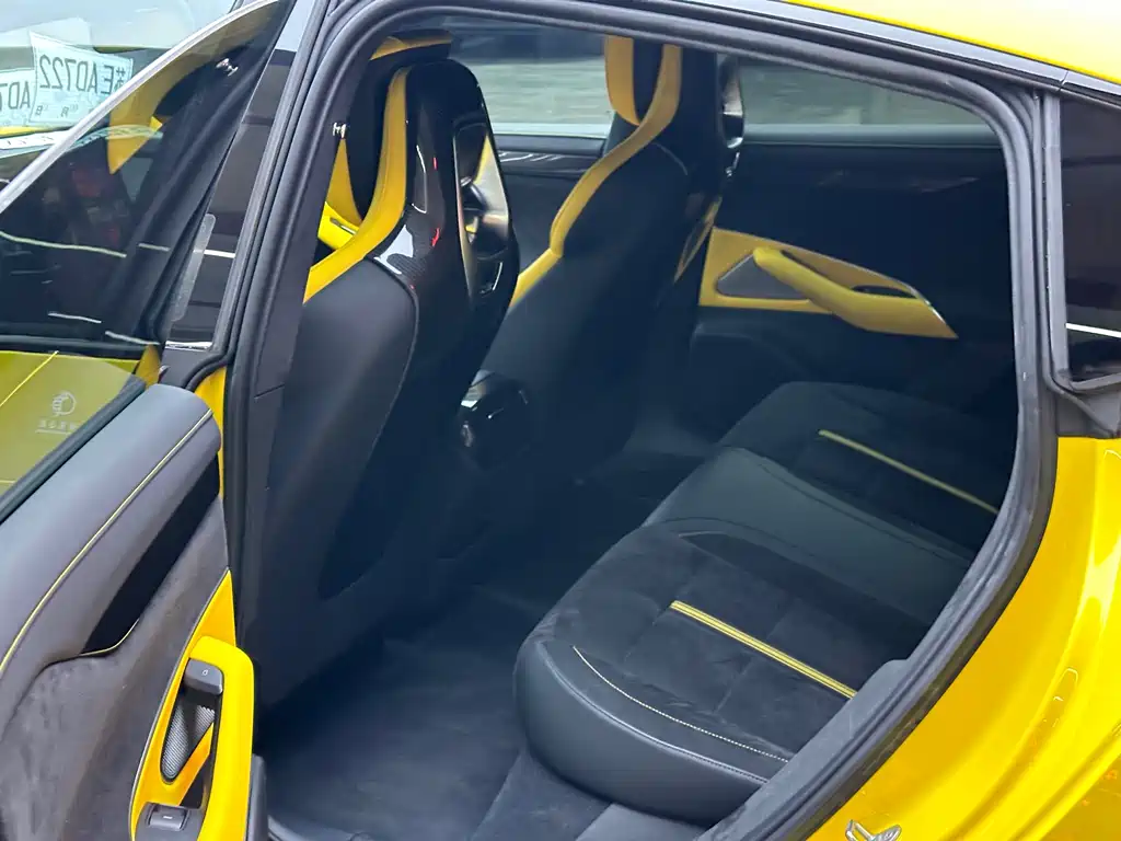 XIAOMI CAR XIAOMI SU7 ULTRA