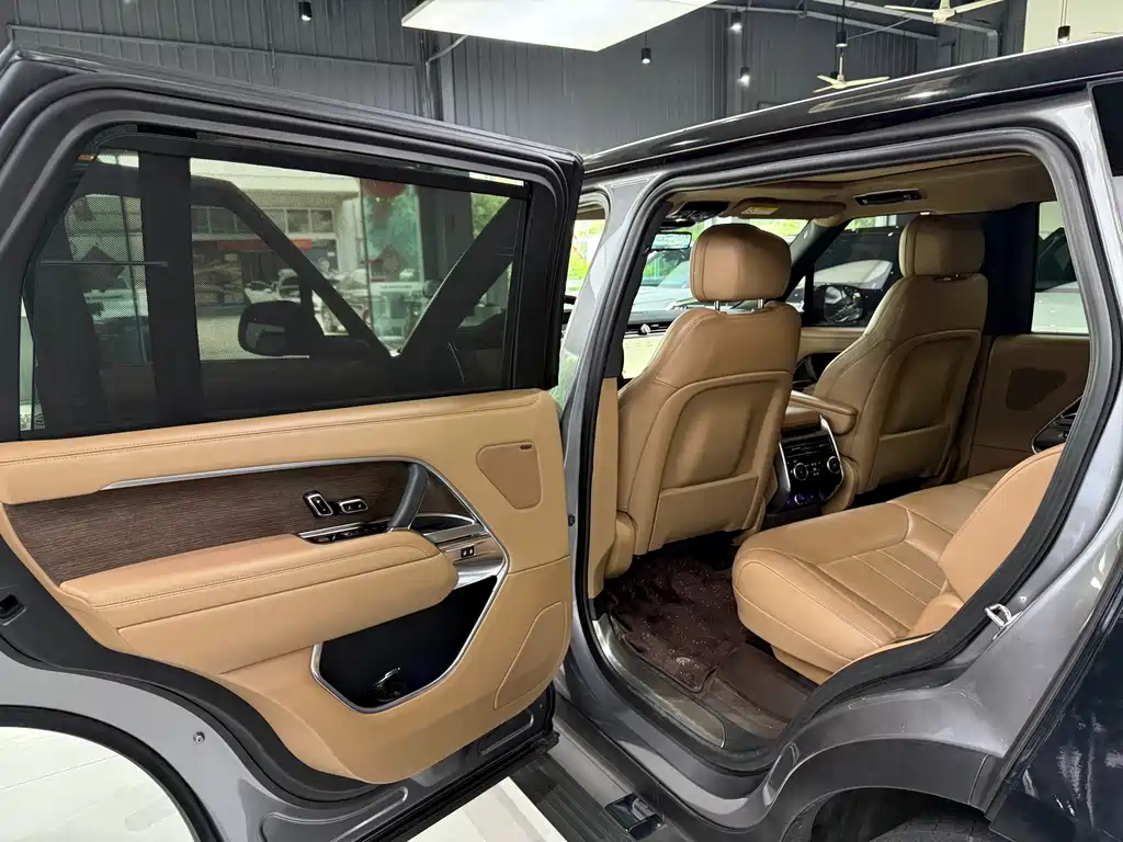 Land Rover Range Rover — миниатюра 13