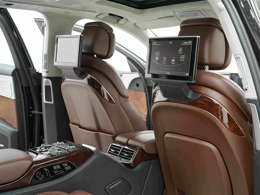 Audi A8 — миниатюра 24