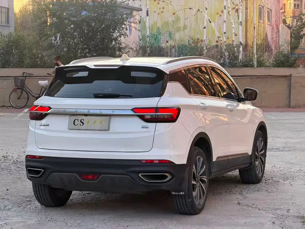 Geely Binyue — миниатюра 7