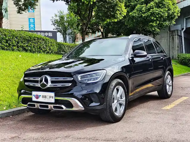 MERCEDES-BENZ GLC 2020