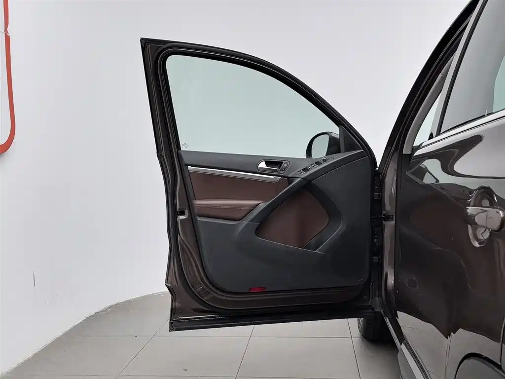 Volkswagen Tiguan 2012 2.0TSI Comfort