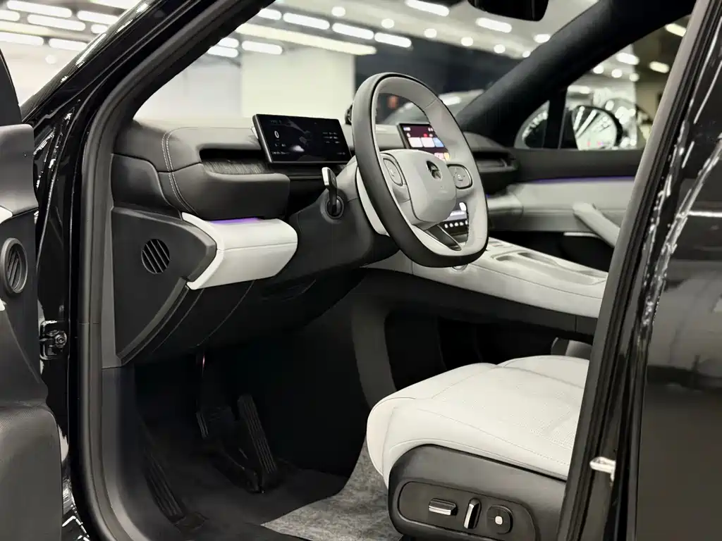 NIO ES6 — миниатюра 8