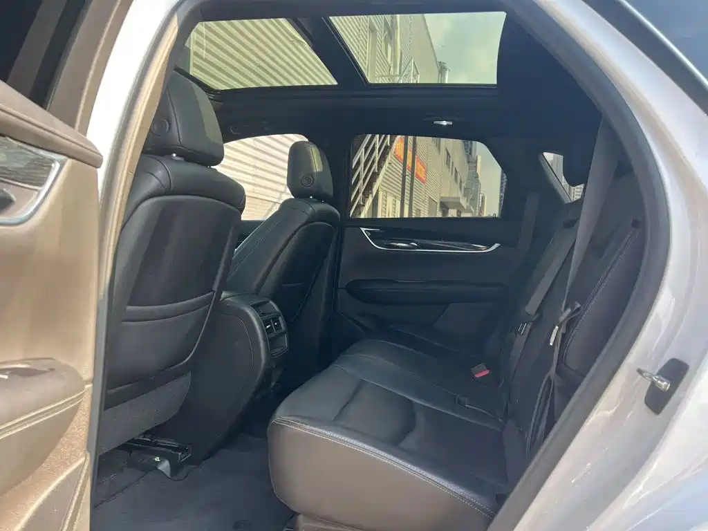 Cadillac XT5 — миниатюра 9