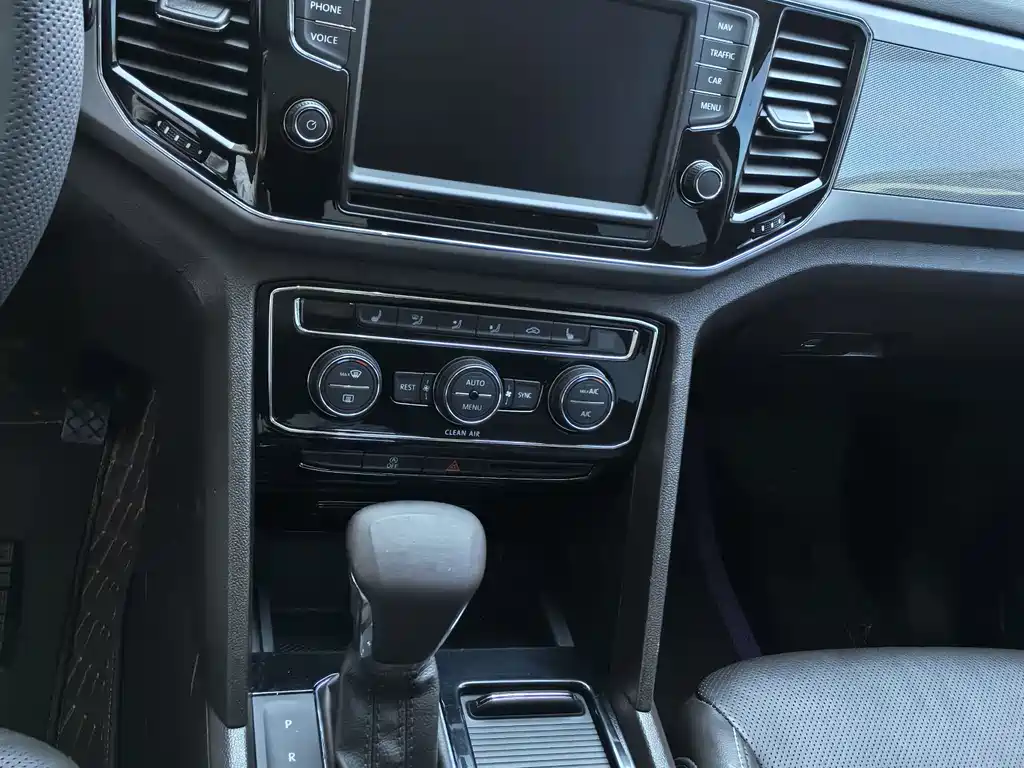 Volkswagen Teramont — миниатюра 7