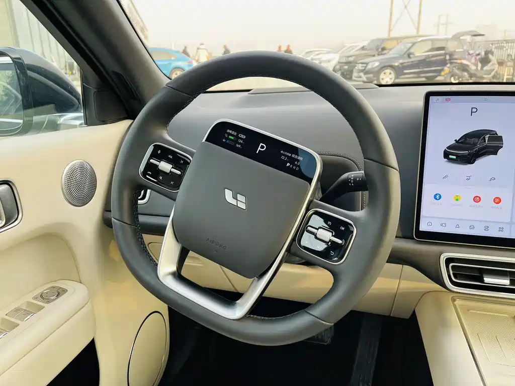 Li Auto IDEAL L8