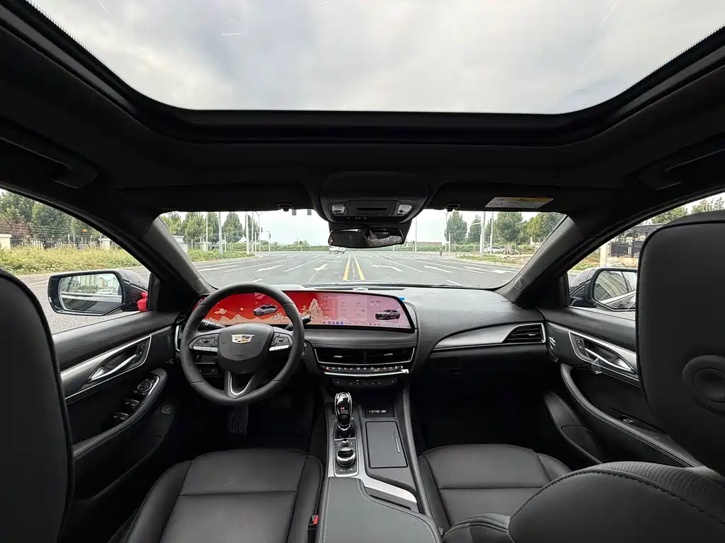 Cadillac CT5 — миниатюра 7