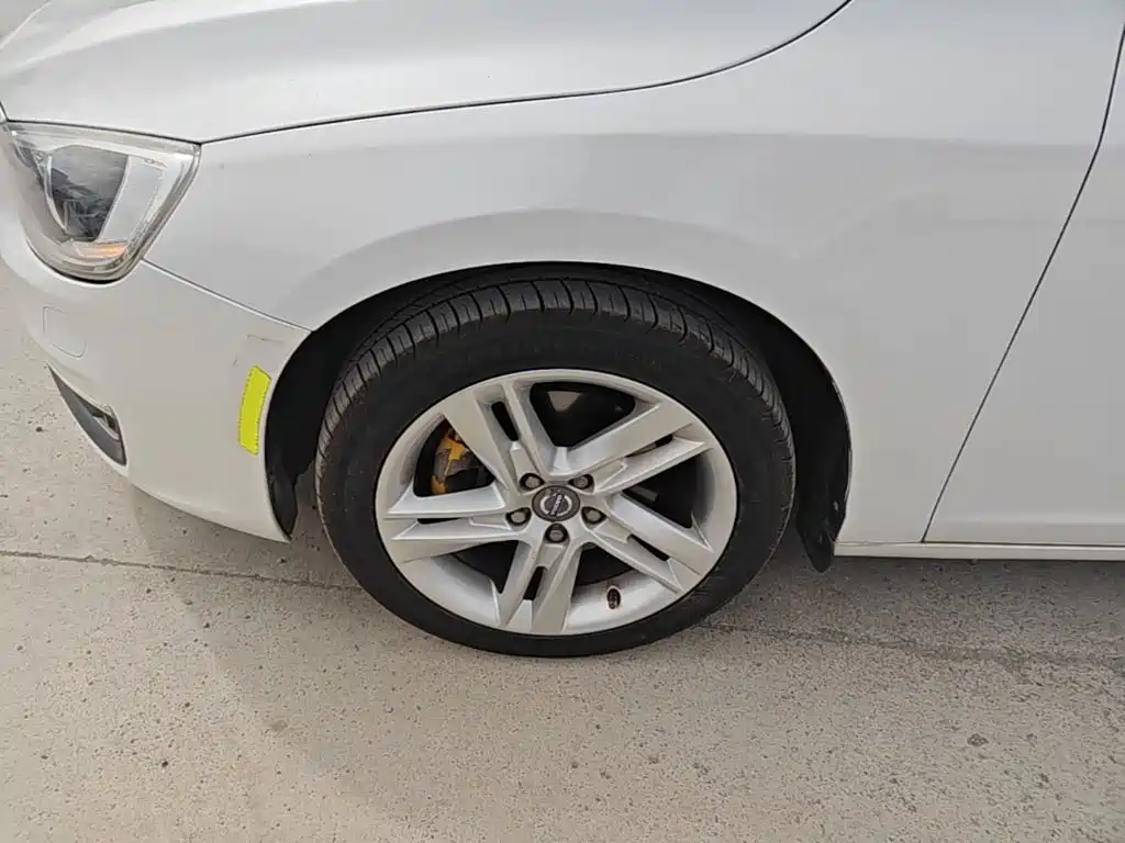 Volvo S60 — миниатюра 23